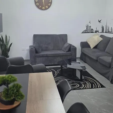 Lägenhet Calme Avec Jardin Proche Centre Et Gare *